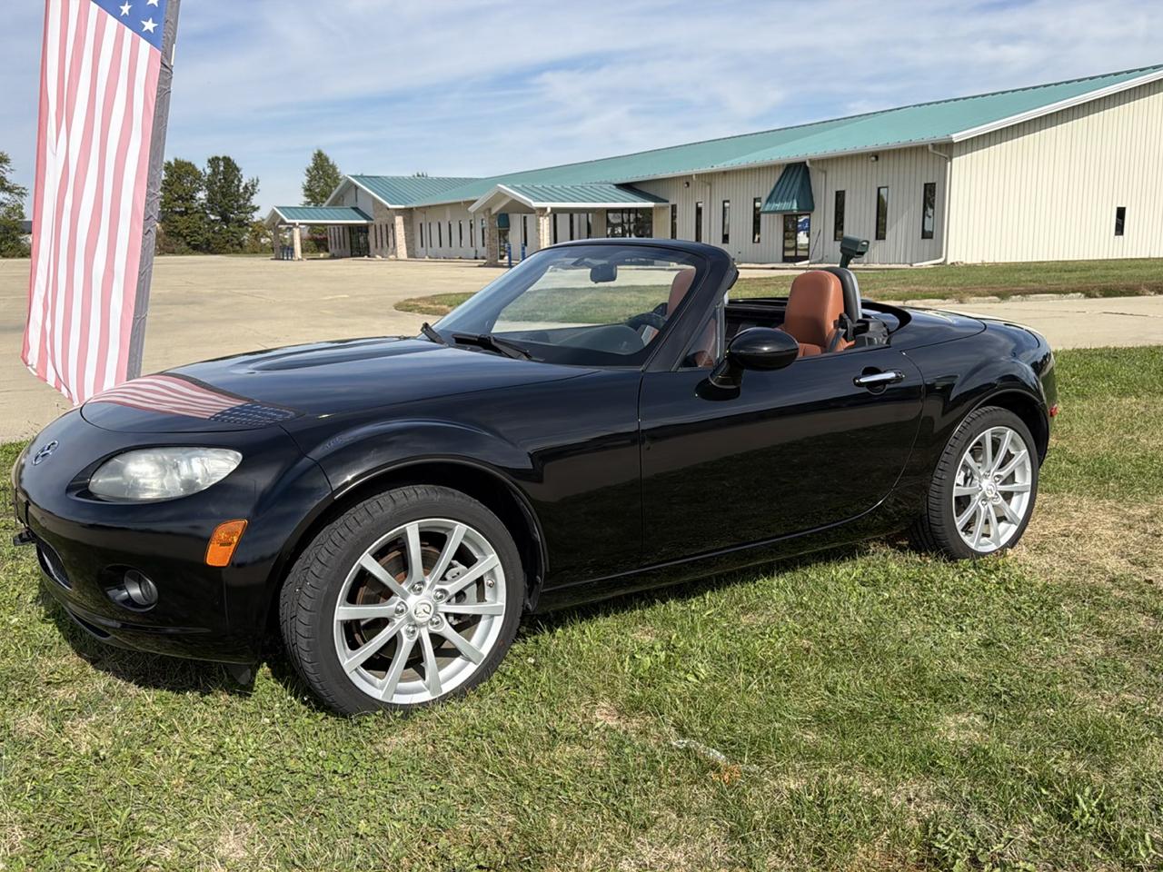 Mazda MX-5 Miata 2dr Conv PRHT Auto Grand Touring 2008