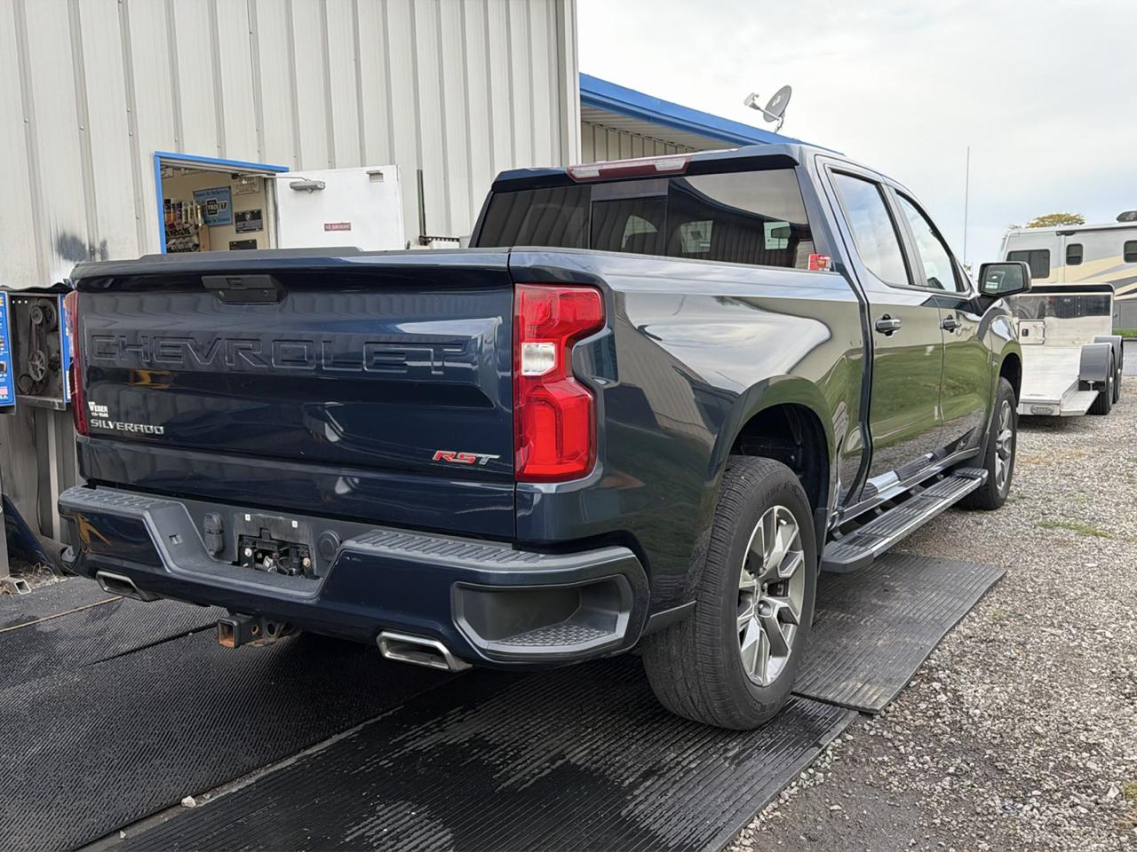 Chevrolet Silverado 1500 4WD Crew Cab 147" RST 2021