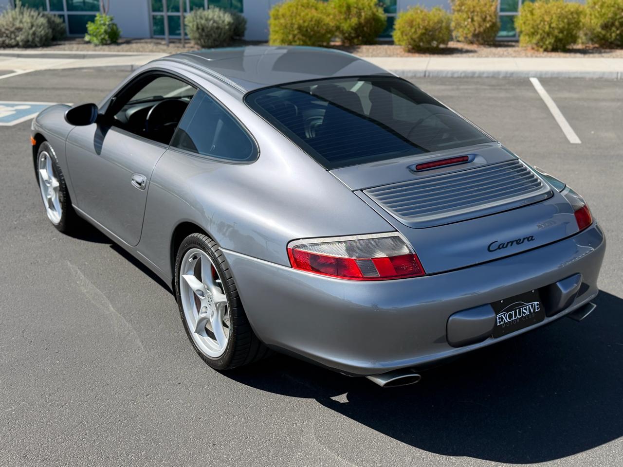 Porsche 911 2dr Coupe 2002