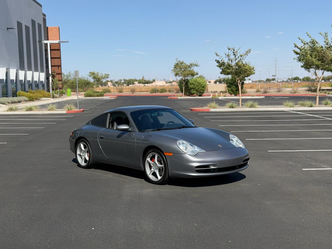 Porsche 911 2dr Coupe 2002