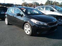 2017 Kia Forte 5-Door 