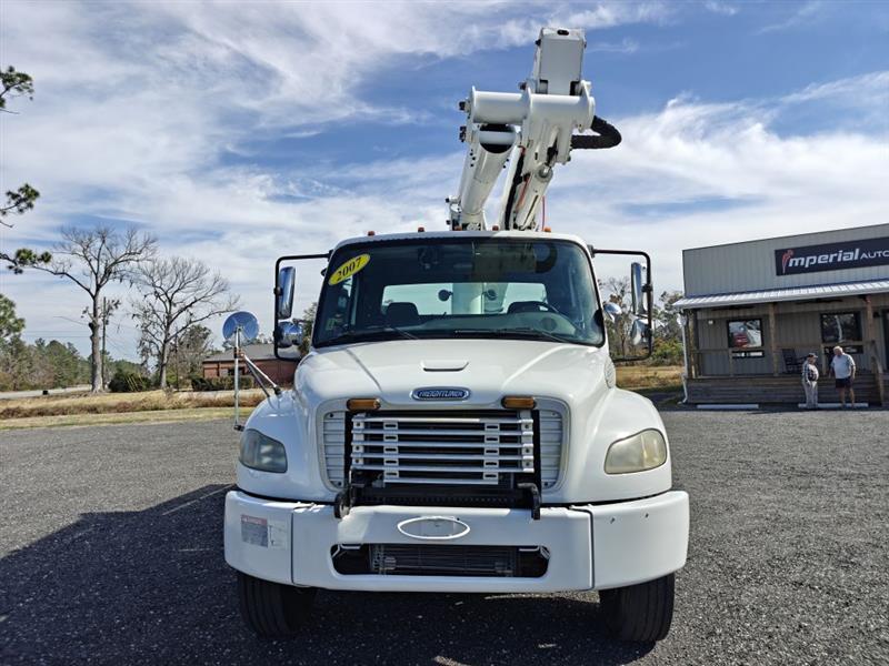 2007 Freightliner M2 106 Medium Duty photo 2