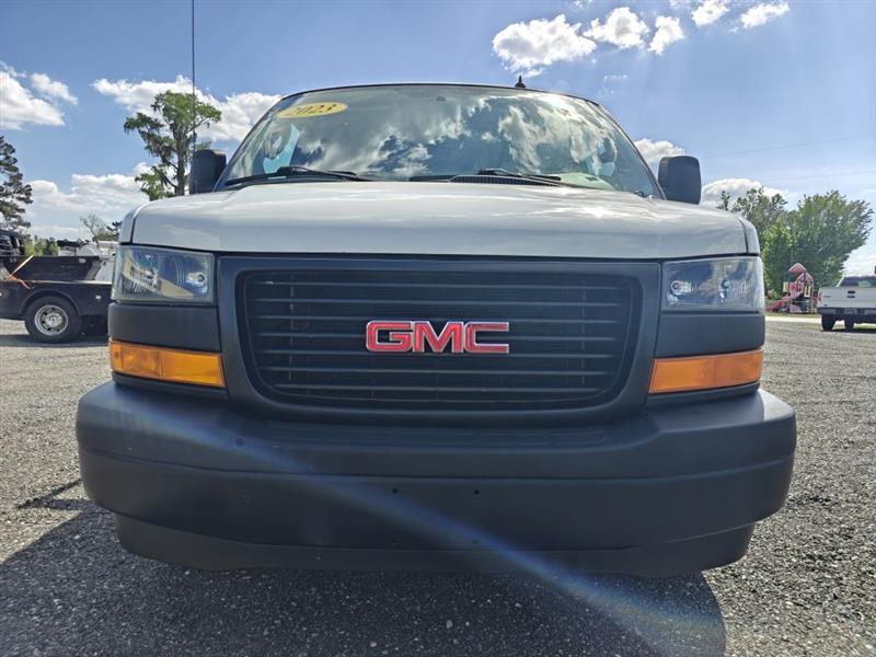 GMC Savana  2023