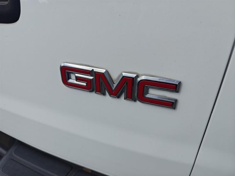 GMC Savana  2023