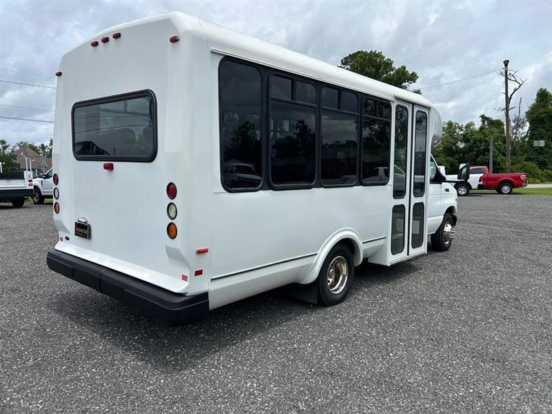 Ford Econoline  2000