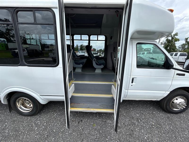 Ford Econoline  2000
