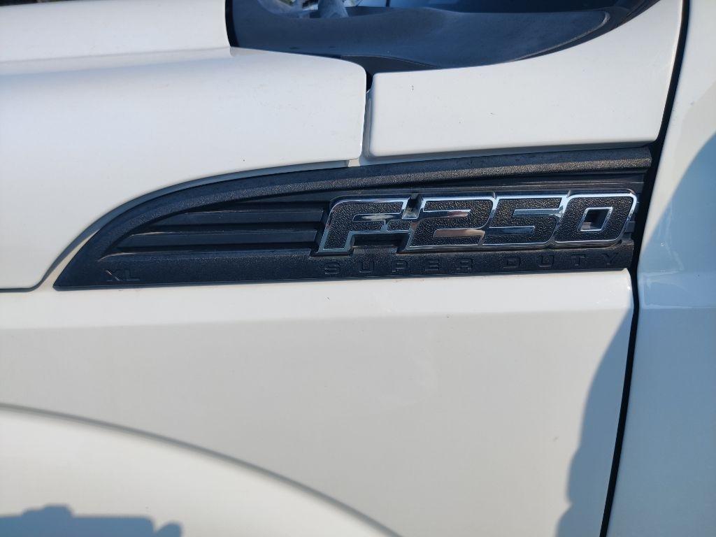 Ford F-250 SD  2016