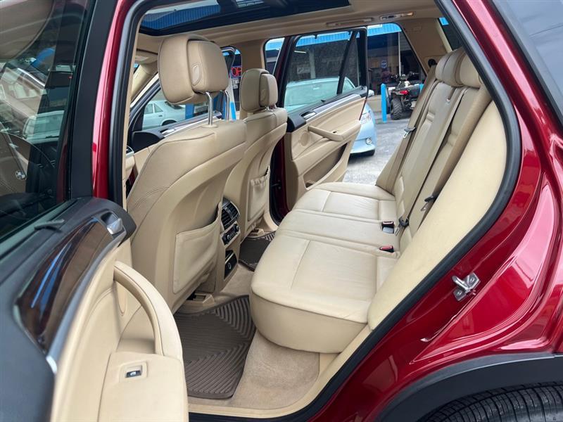 BMW X5 xDrive35i 2011