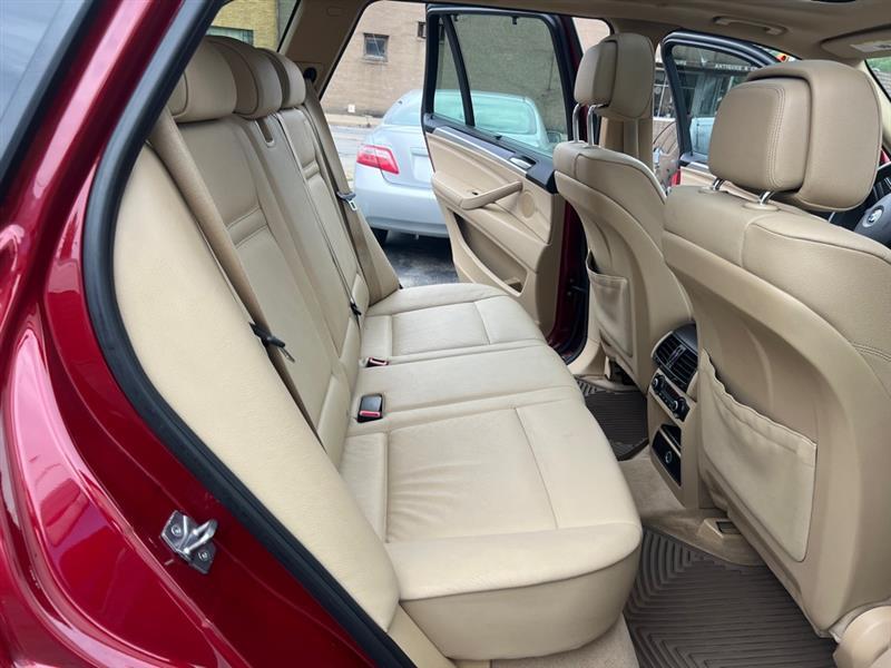 BMW X5 xDrive35i 2011