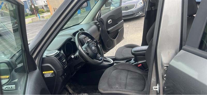 Kia Soul Base 6A 2016