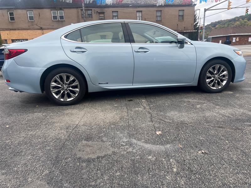 Lexus ES 300h Sedan 2014