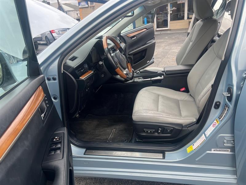 Lexus ES 300h Sedan 2014