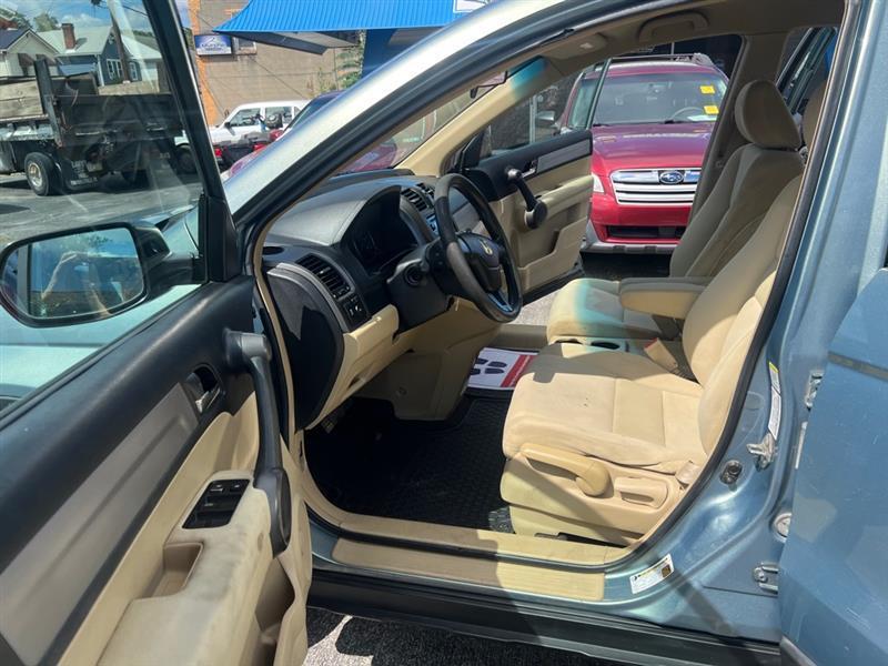 Honda CR-V LX 4WD 5-Speed AT 2011