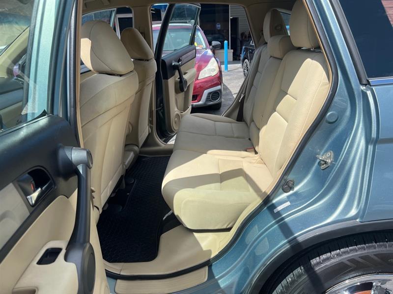 Honda CR-V LX 4WD 5-Speed AT 2011
