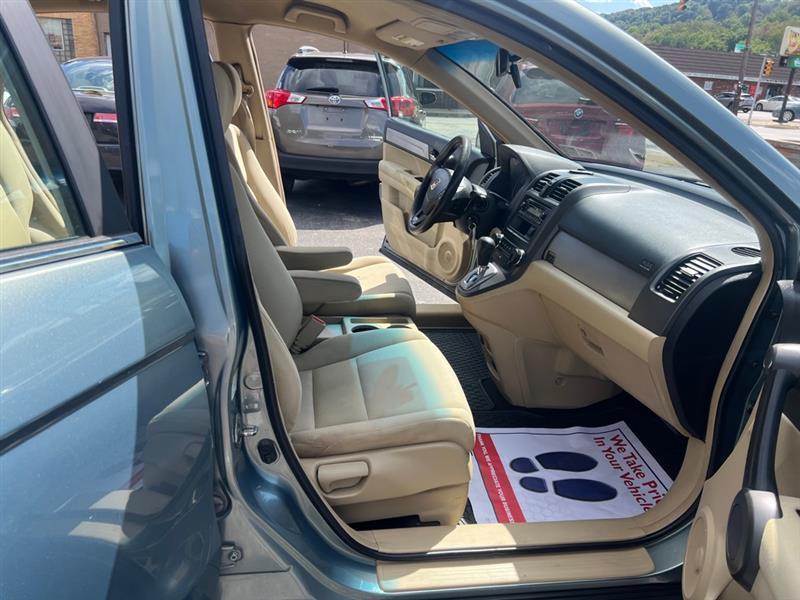 Honda CR-V LX 4WD 5-Speed AT 2011