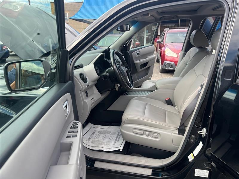 Honda Pilot EX-L 4WD 5-Spd AT with DVD 2012