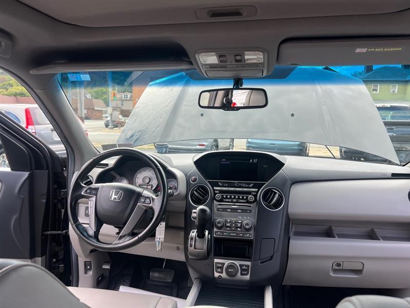 Honda Pilot EX-L 4WD 5-Spd AT with DVD 2012