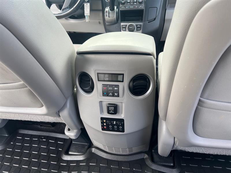 Honda Pilot EX-L 4WD 5-Spd AT with DVD 2012