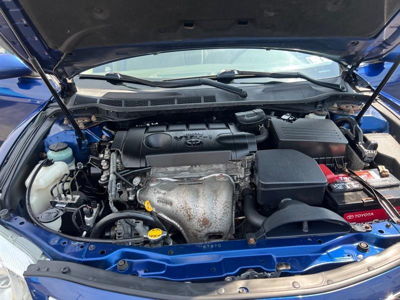 Toyota Camry Base 6-Spd AT 2011