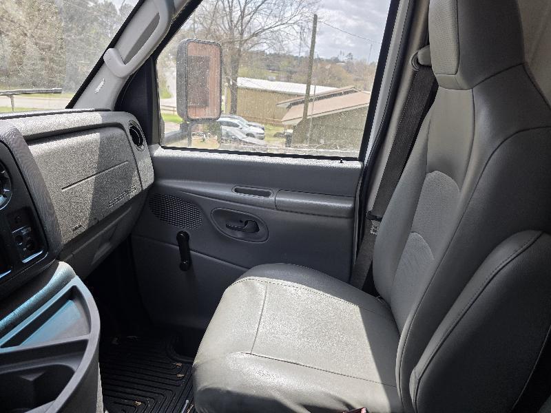 Ford Econoline  2011