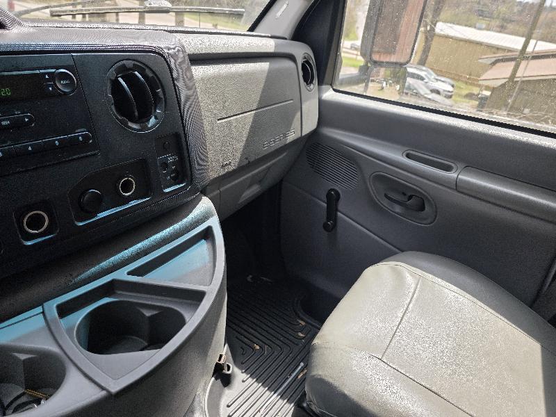 Ford Econoline  2011