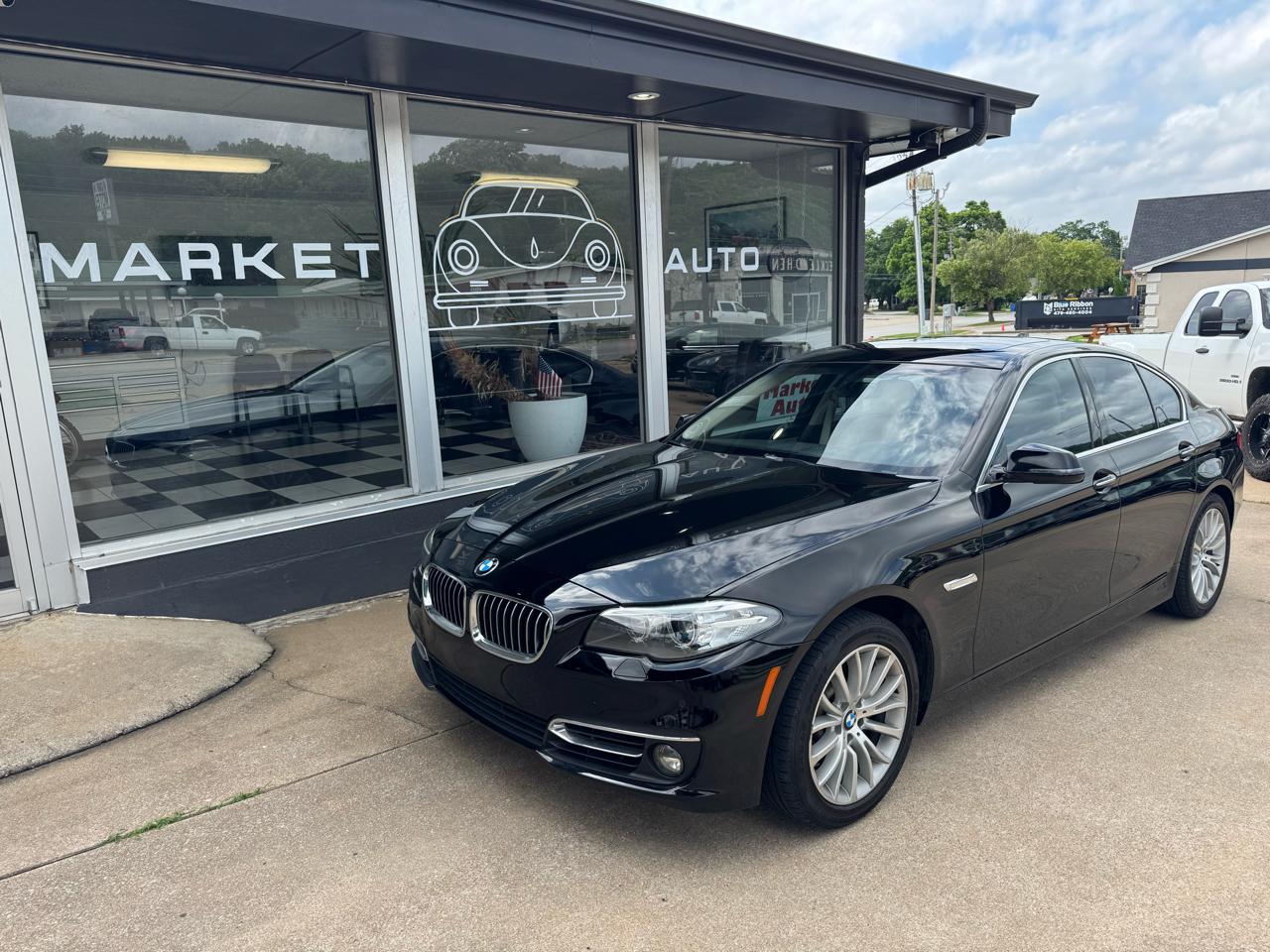 2015 BMW 5 Series 528i Sedan's photo