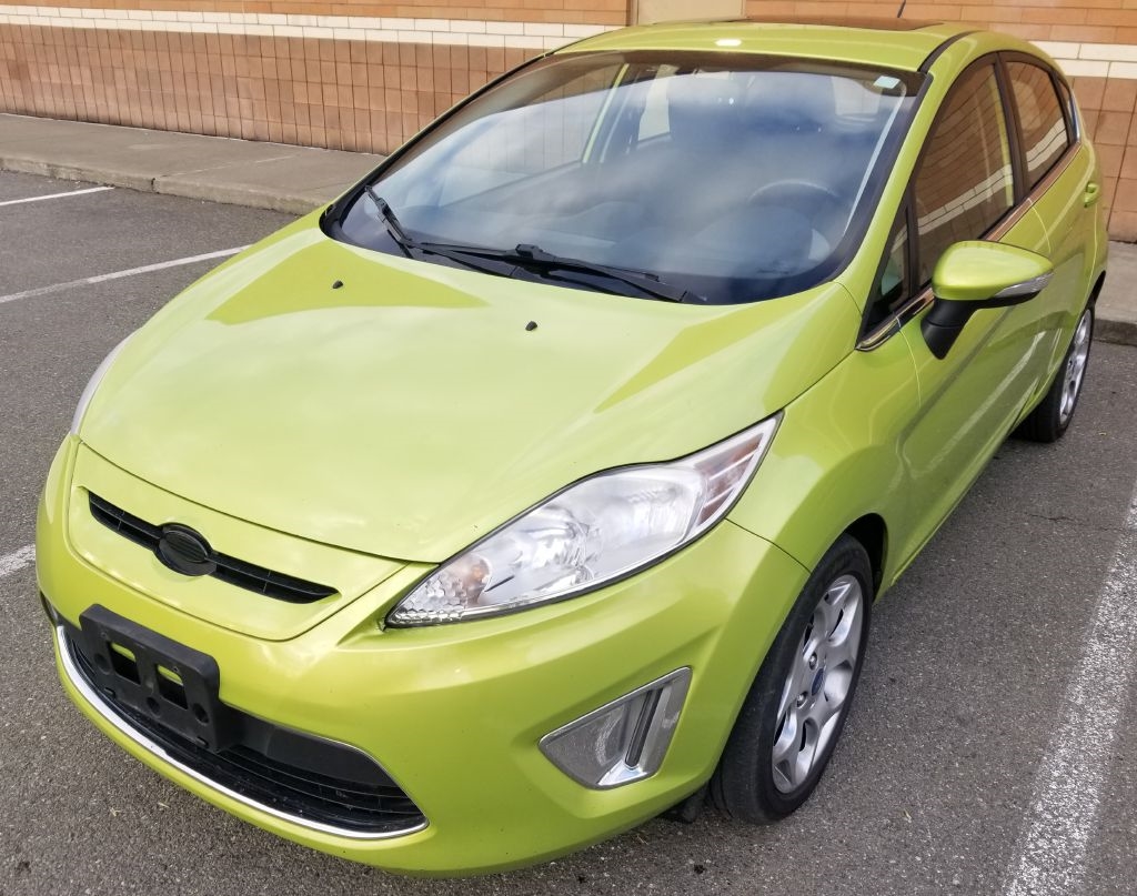 2011 Ford Fiesta SES's photo