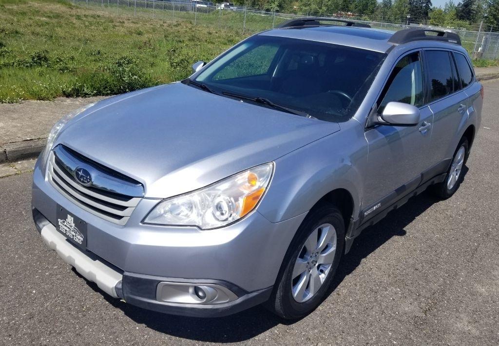 Subaru Outback 2.5i Limited 2012