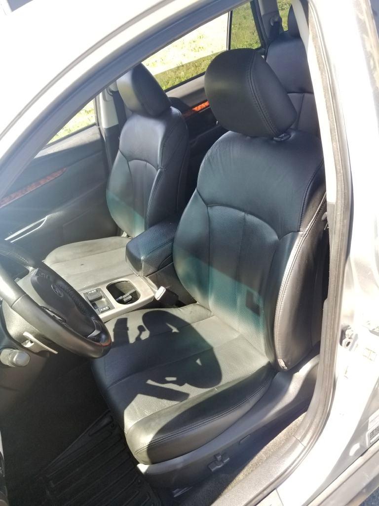 Subaru Outback 2.5i Limited 2012