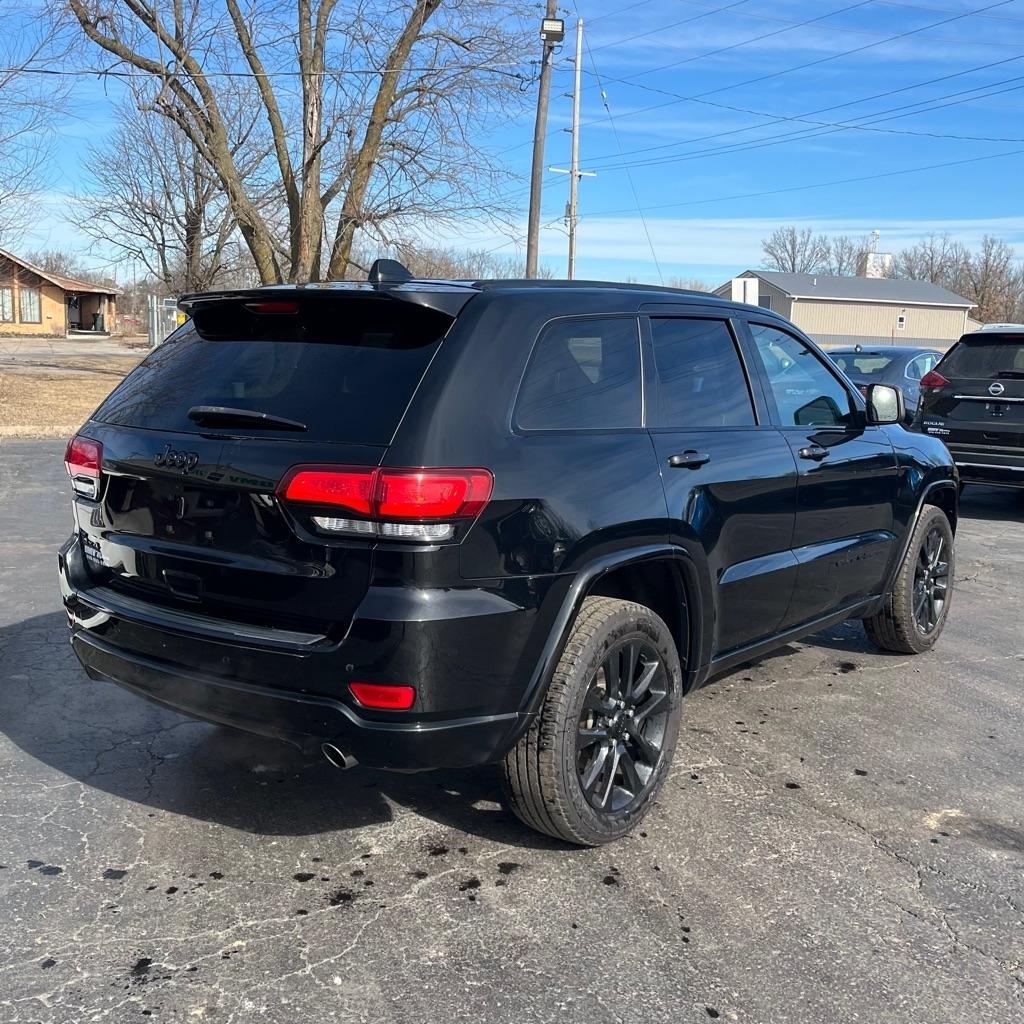Jeep Grand Cherokee Laredo 4WD 2018