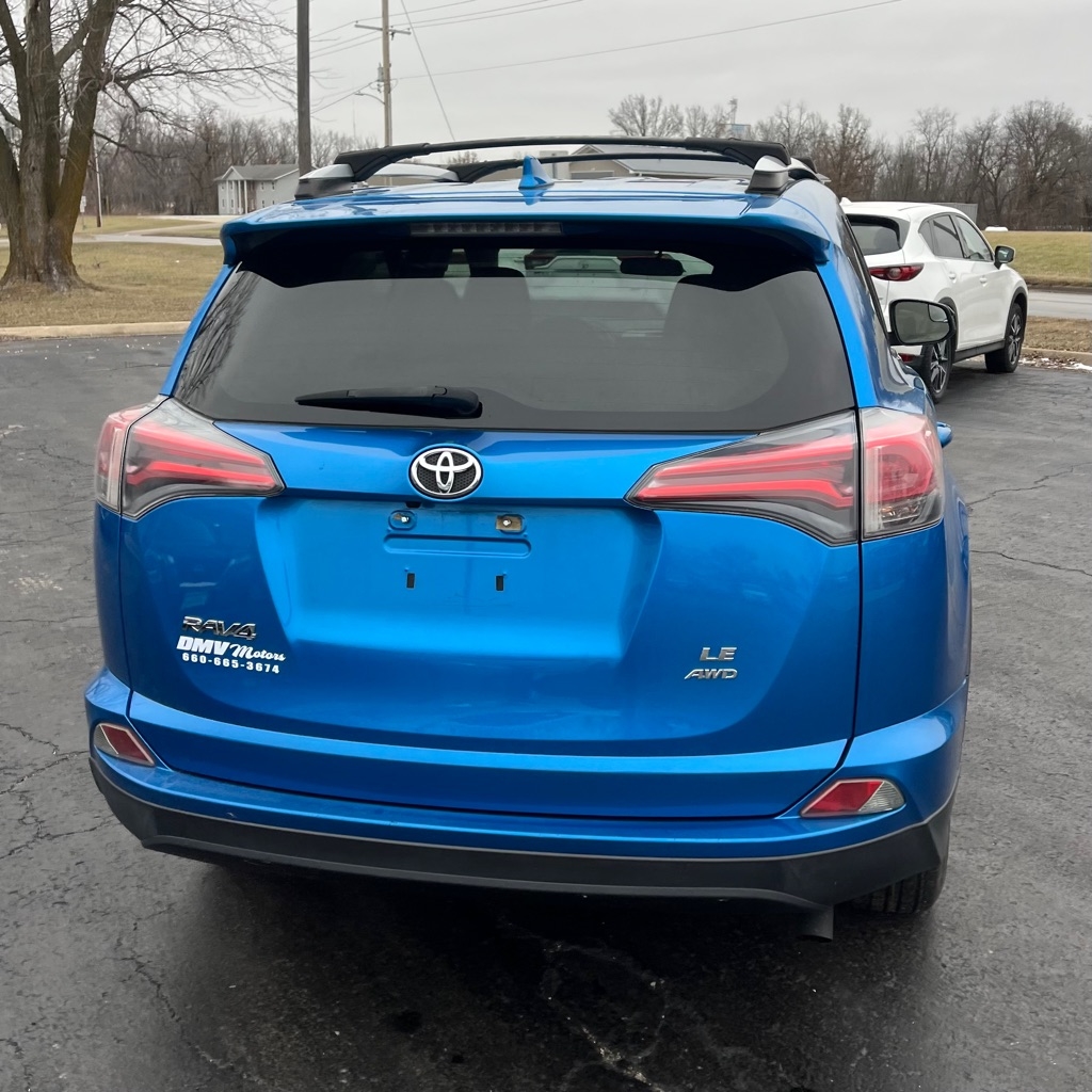 Toyota RAV4 LE AWD 2016