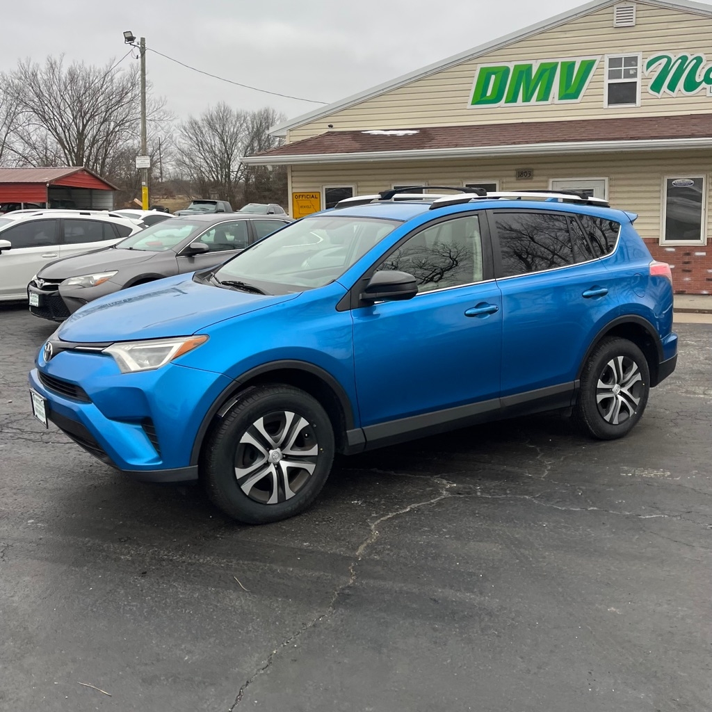 Toyota RAV4 LE AWD 2016