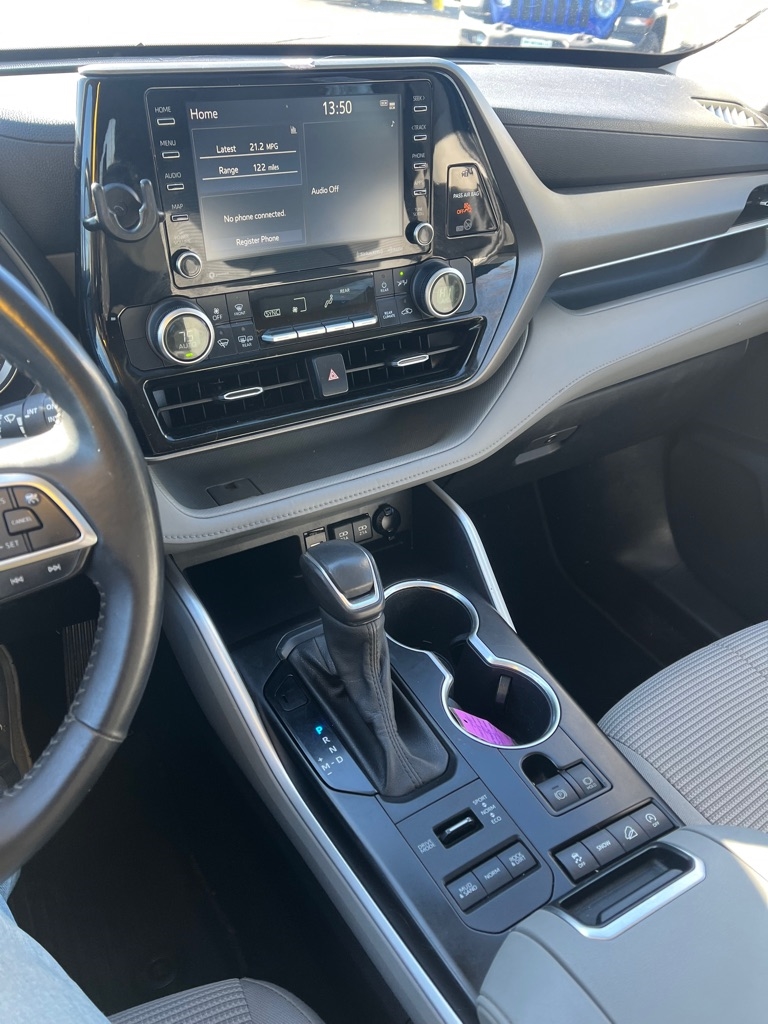 Toyota Highlander LE AWD V6 2020