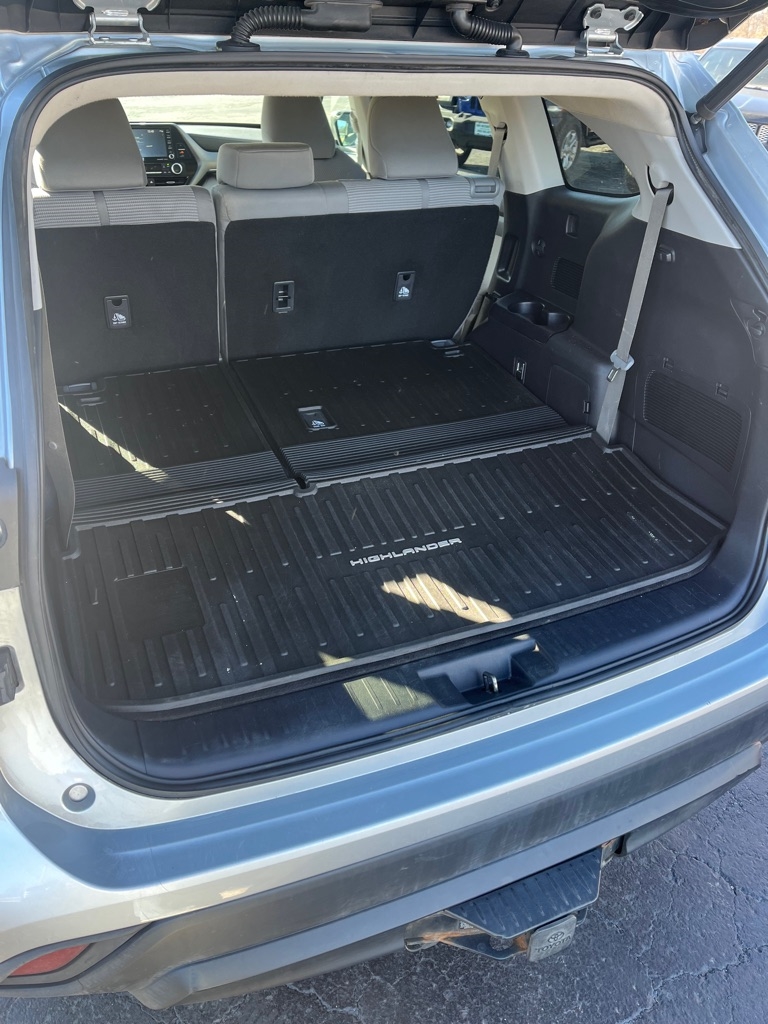 Toyota Highlander LE AWD V6 2020