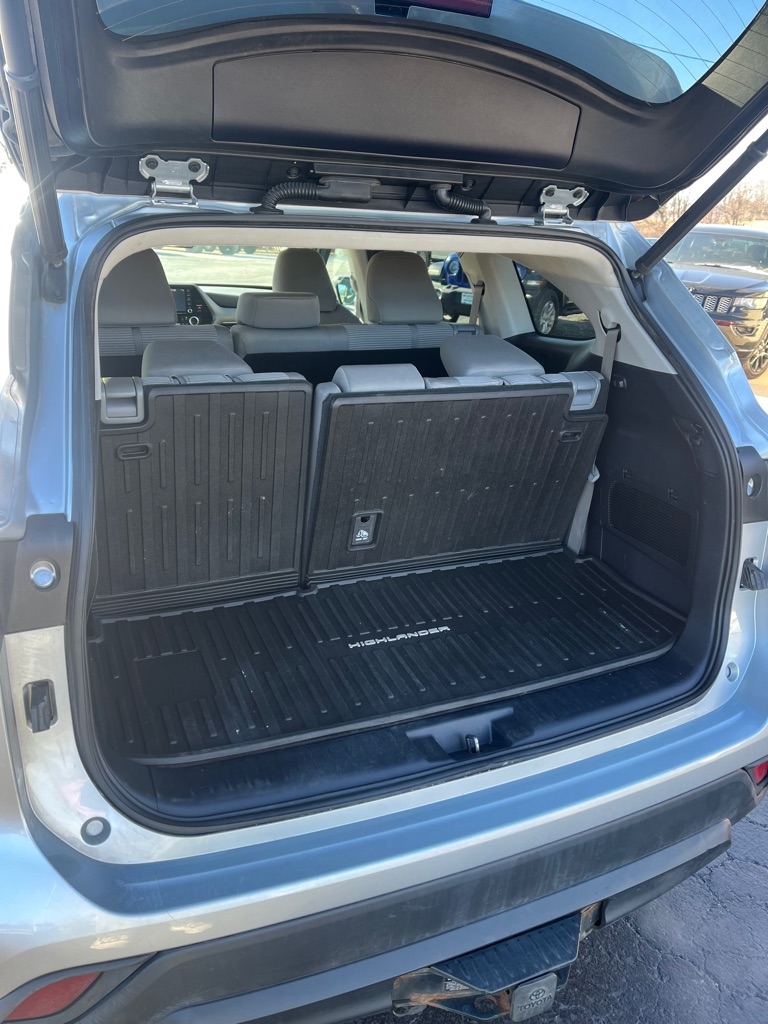 Toyota Highlander LE AWD V6 2020