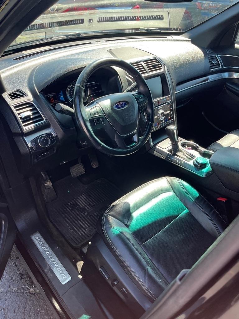 Ford Explorer Limited 4WD 2016