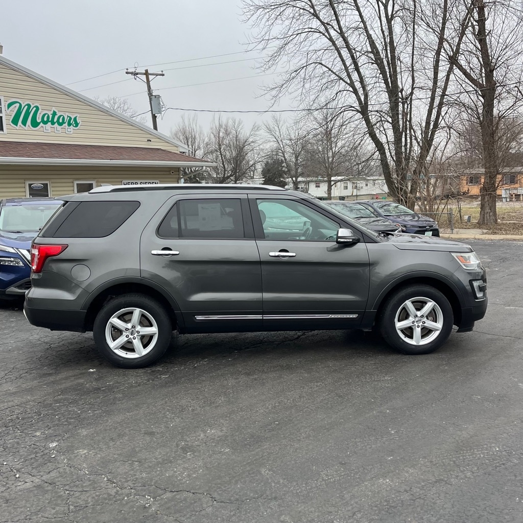 Ford Explorer XLT 4WD 2016