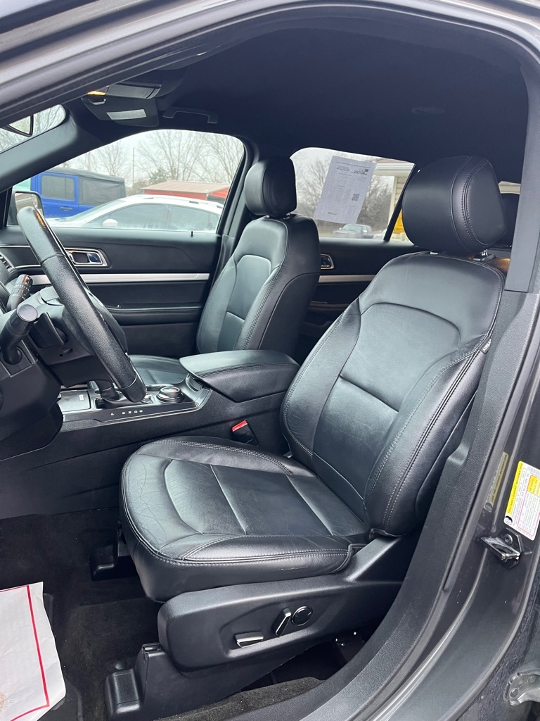 Ford Explorer XLT 4WD 2016