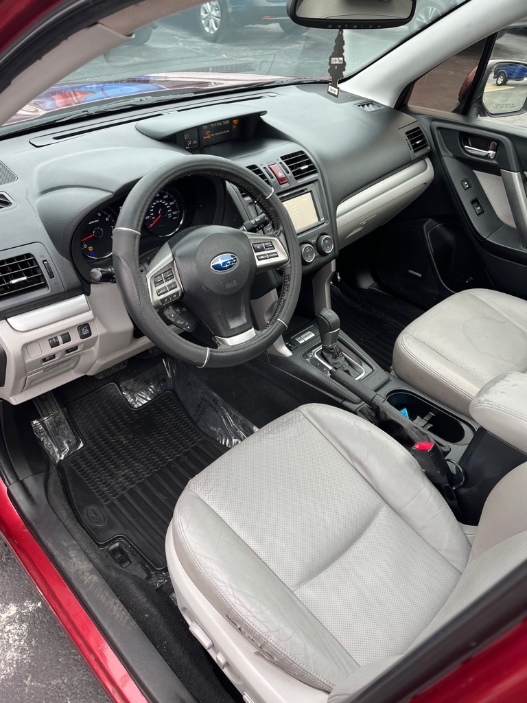 Subaru Forester 2.5i Touring 2015