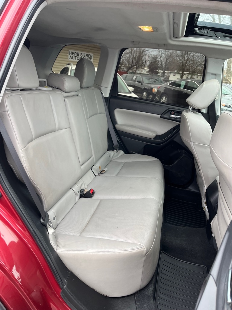 Subaru Forester 2.5i Touring 2015