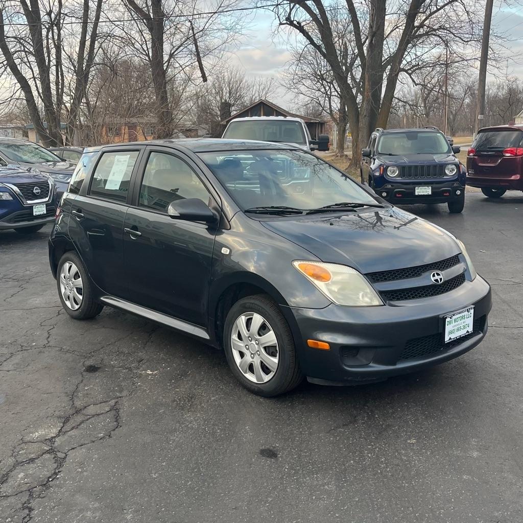 Scion xA Hatchback 2006