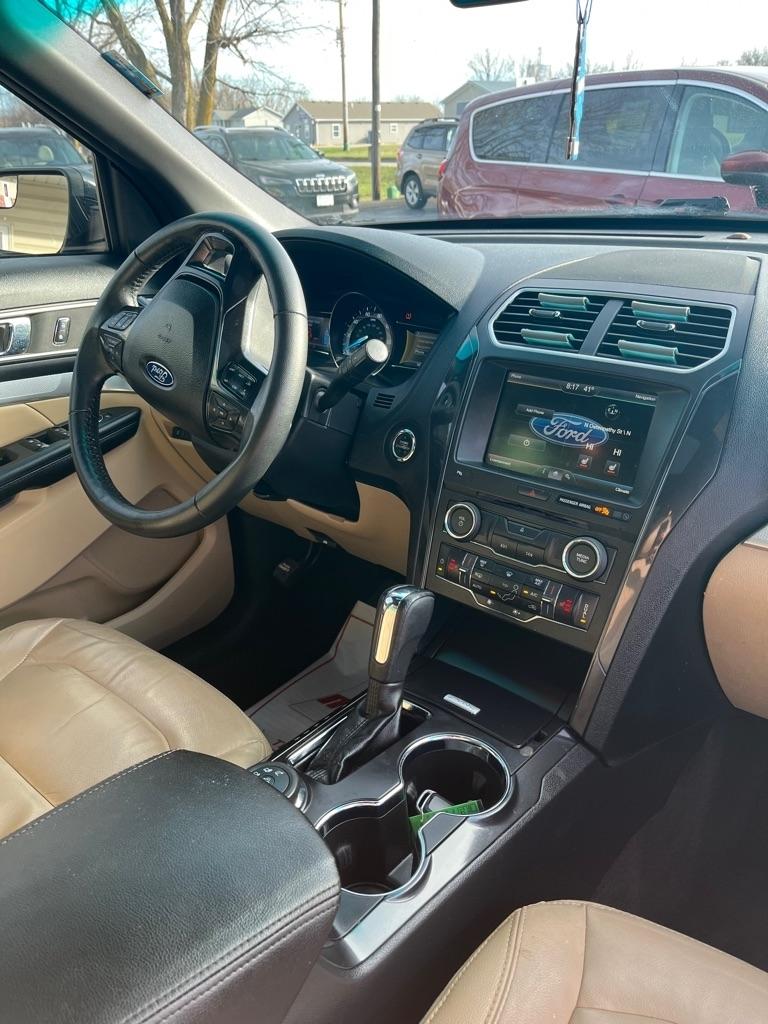 Ford Explorer XLT 4WD 2016