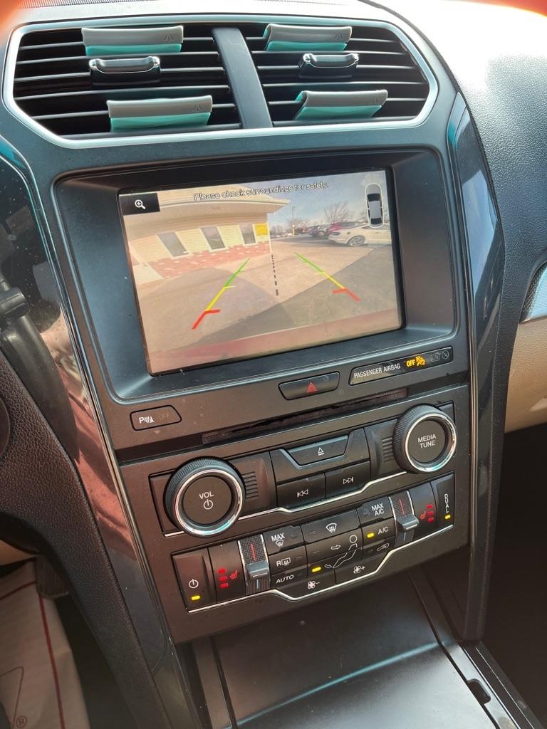 Ford Explorer XLT 4WD 2016