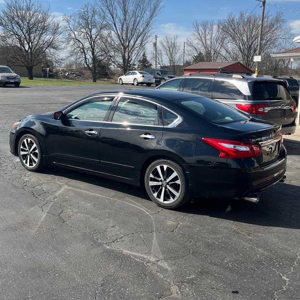 Nissan Altima 2.5 SR 2016