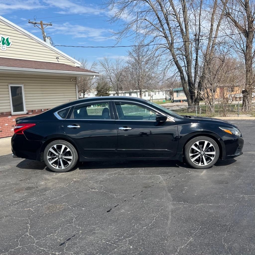 Nissan Altima 2.5 SR 2016