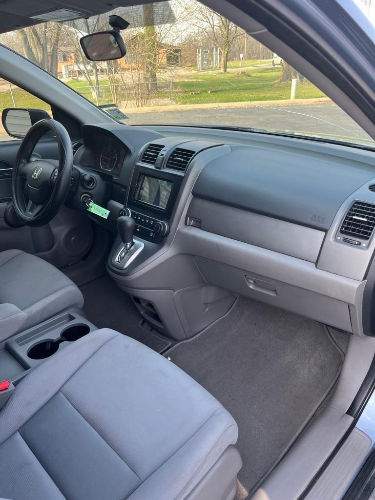 Honda CR-V LX 2WD 5-Speed AT 2011