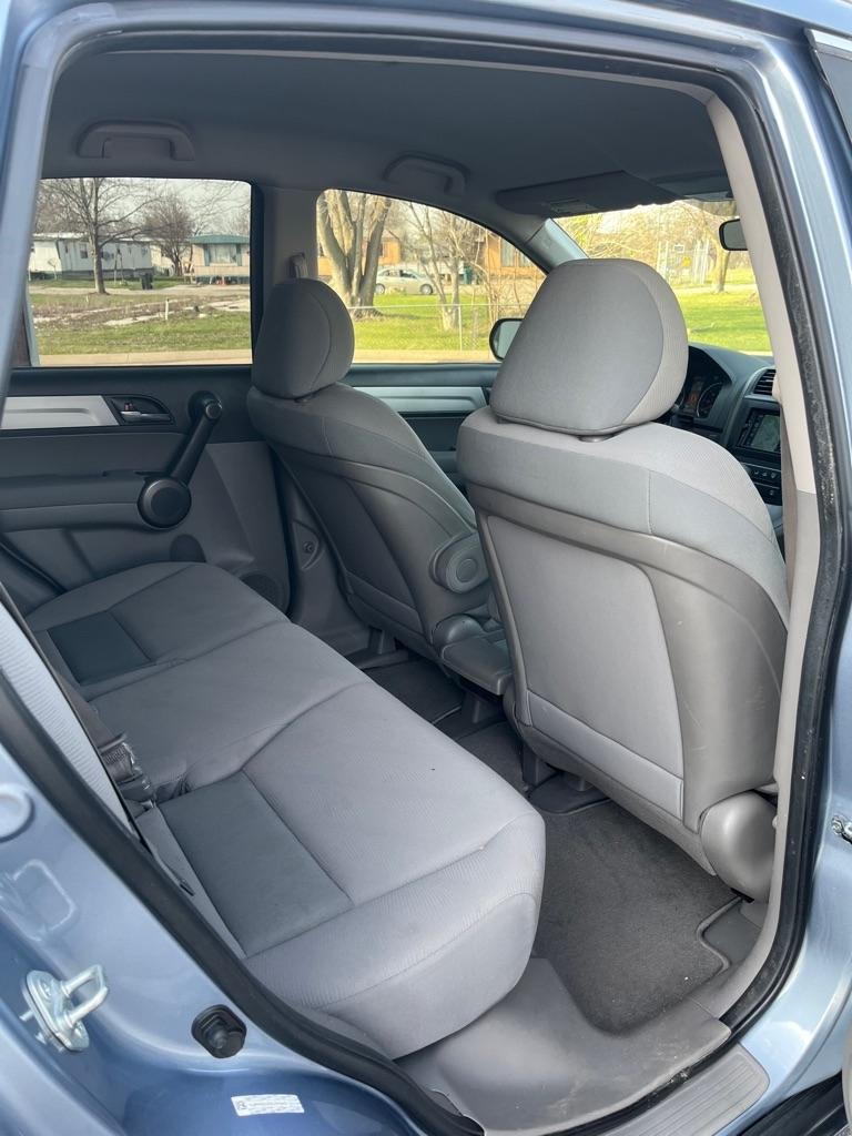 Honda CR-V LX 2WD 5-Speed AT 2011