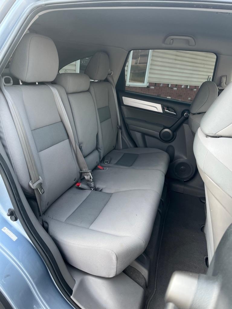 Honda CR-V LX 2WD 5-Speed AT 2011