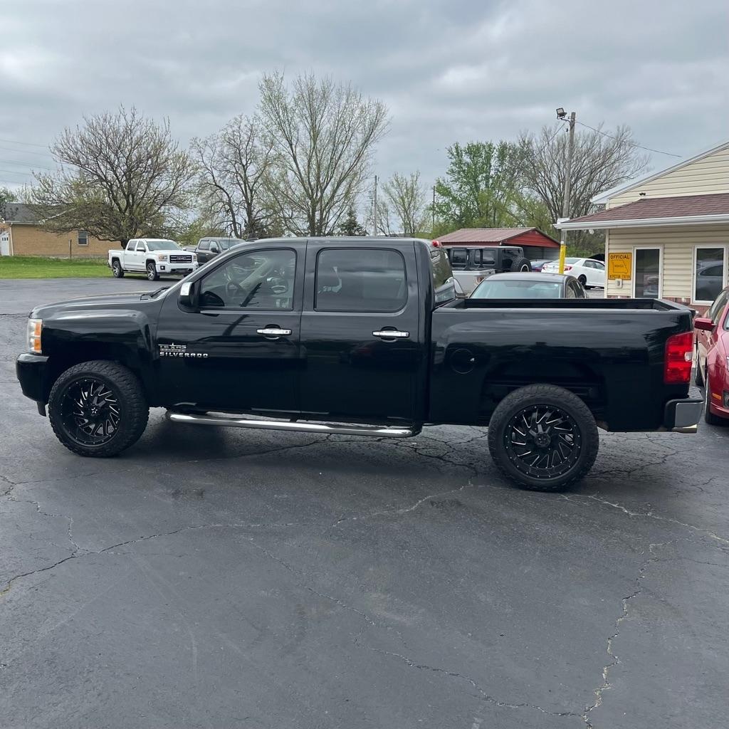 Chevrolet Silverado 1500 LT Crew Cab 4WD 2011