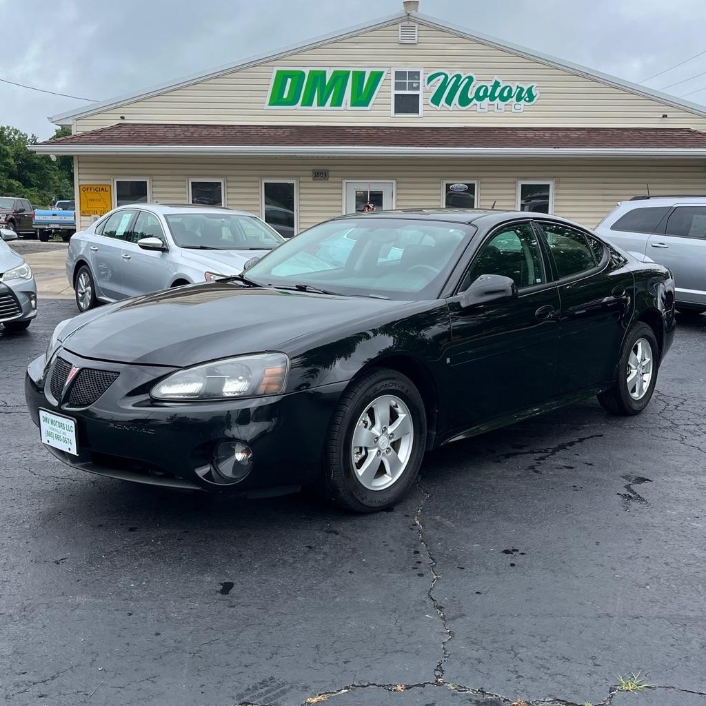 Pontiac Grand Prix Sedan 2008